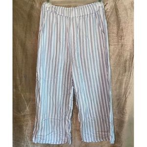 American Eagle Striped Cropped Pants